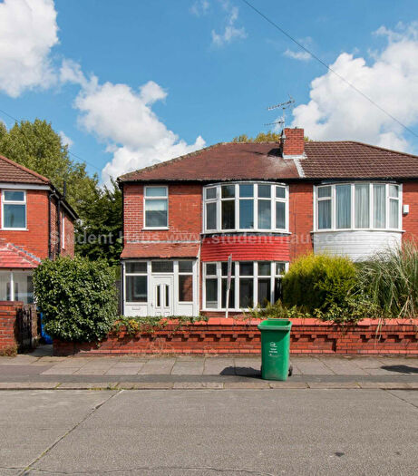 4 Bedroom House To Rent In Finchley Road, Manchester, M14