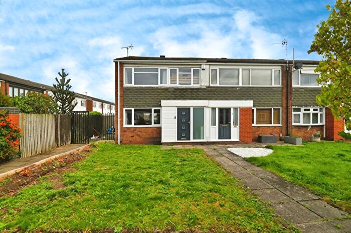 3 Bedroom Semi-Detached House For Sale In Newcastle Croft, Birmingham, B35
