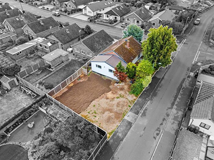 3 Bedroom Detached Bungalow For Sale In Paddock Close, Calverton, Nottingham, NG14