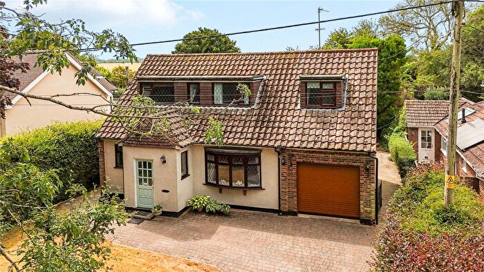 3 Bedroom Detached House For Sale In Tunworth Road, Mapledurwell, Basingstoke, Hampshire, RG25