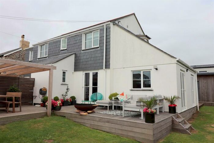 4 Bedroom Detached House To Rent In Boswinger, St. Austell, PL26