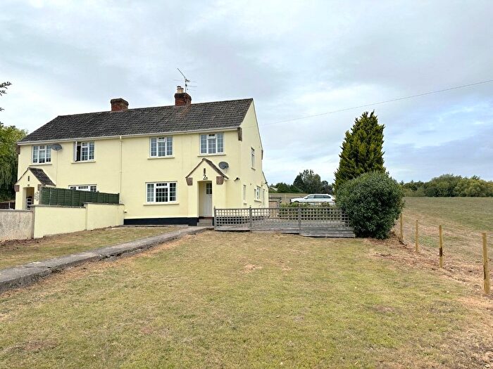 3 Bedroom Semi-Detached House To Rent In Bishops Lydeard, Taunton, Somerset, TA4
