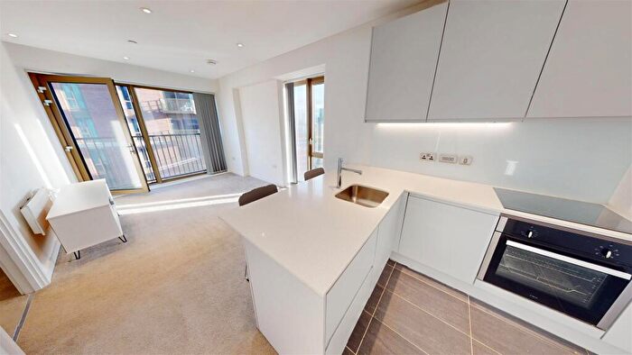 1 Bedroom Apartment For Sale In Local Crescent, Hulme Street, Salford, M5