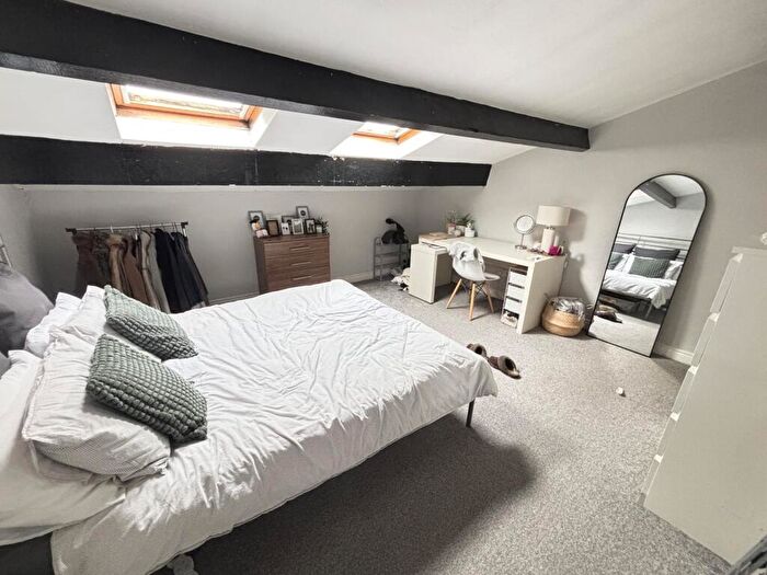 6 Bedroom House To Rent In Richmond Mount, Leeds, LS6