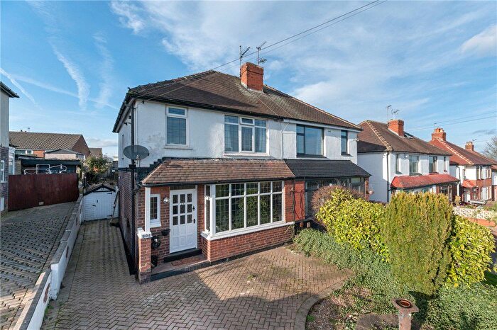 3 Bedroom Semi Detached House For Sale In Whitehall Road, Leeds, LS12