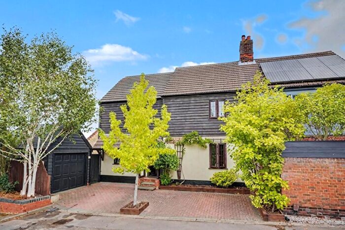 4 Bedroom Semi-Detached House For Sale In Cricket Field Road, Newmarket, CB8