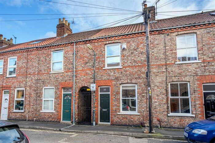2 Bedroom Terraced House To Rent In Hawthorn Street, York, YO31
