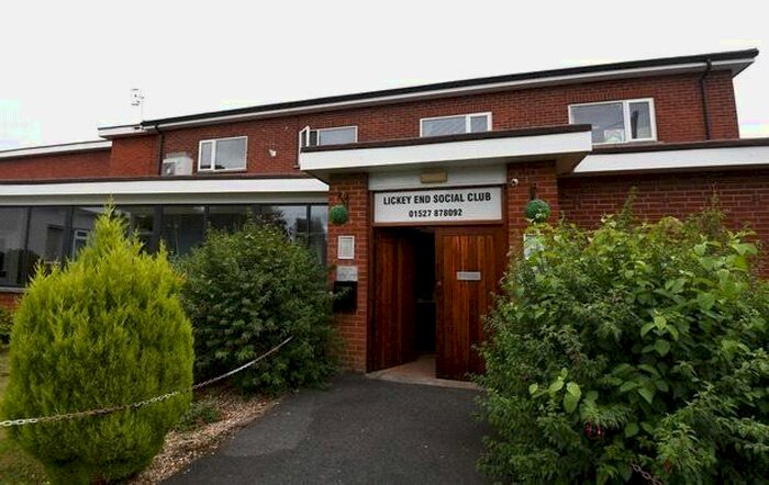 3 Bedroom Flat To Rent In Alcester Road, Lickey End, Bromsgrove, Worcestershire, B60