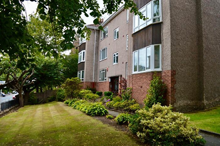 2 Bedroom Flat To Rent In Clarkston Road, Cathcart, Glasgow, G44