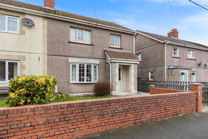 4 Bedroom Semi-Detached House For Sale In Caban Issac Road, Penclawdd, Swansea, SA4