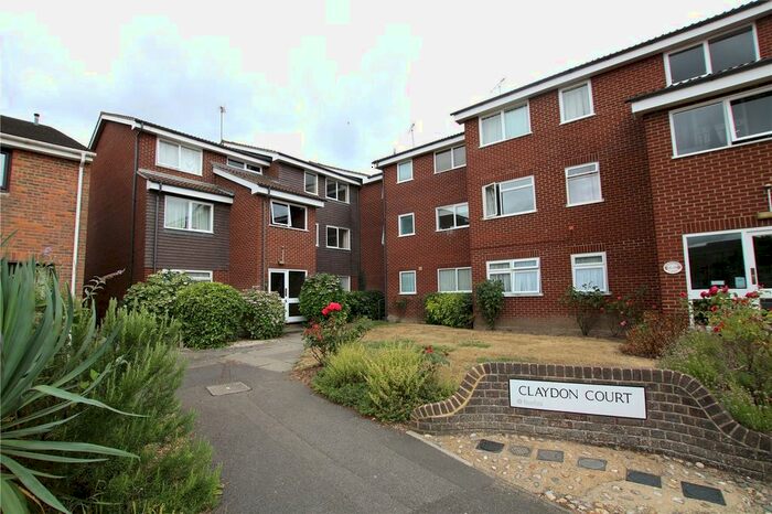 2 Bedroom Flat To Rent In Claydon Court, Caversham, Reading, Berkshire, RG4