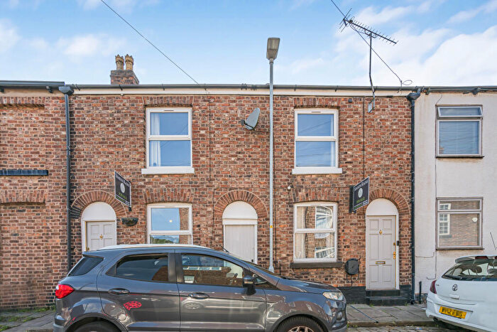 2 Bedroom Terraced House For Sale In - Pitt Street, Macclesfield, SK11