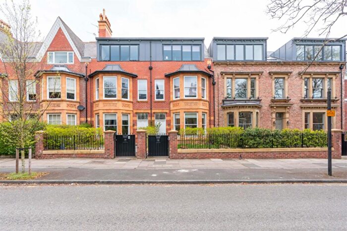 2 Bedroom Apartment To Rent In West Avenue, Gosforth, NE3