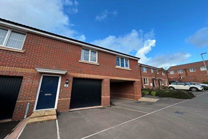 2 Bedroom Flat To Rent In Bushy Grove, Taunton, TA4