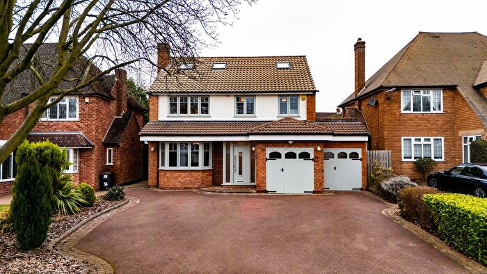 4 Bedroom Detached House For Sale In Irnham Road, Four Oaks, Sutton Coldfield, B74
