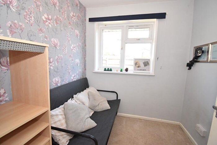 3 Bedroom Terraced House For Sale In Iolanthe Drive, Beacon Heath, Exeter, EX4