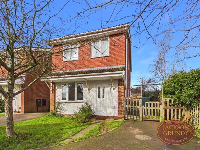 3 Bedroom Detached House For Sale In Stephen Bennett Close, Duston, NN5