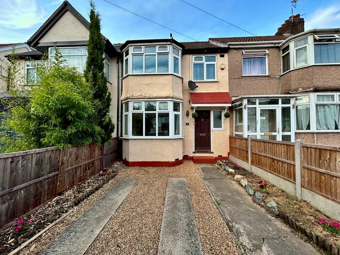 3 Bedroom Property To Rent In Coniston Avenue, Perivale, Greenford, UB6