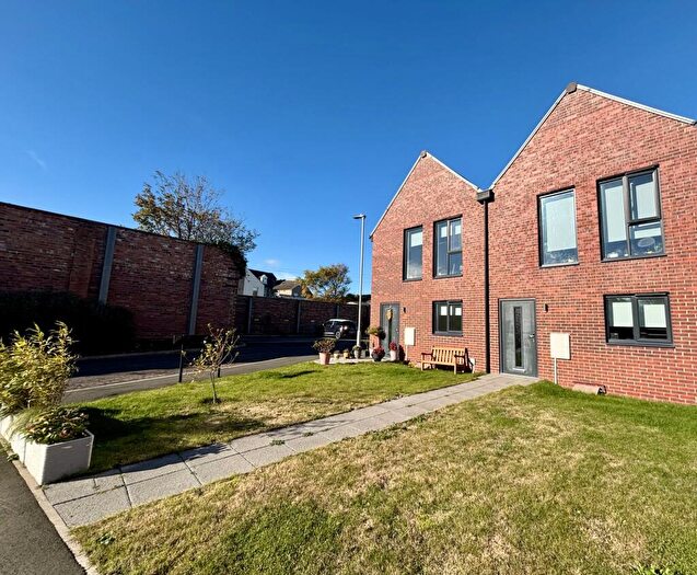 2 Bedroom Town House For Sale In Crest Way, Blyth, Northumberland, NE24