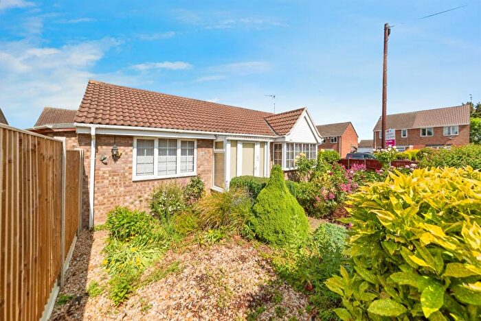 2 Bedroom Detached Bungalow For Sale In Fourth Avenue, Grantham, NG31