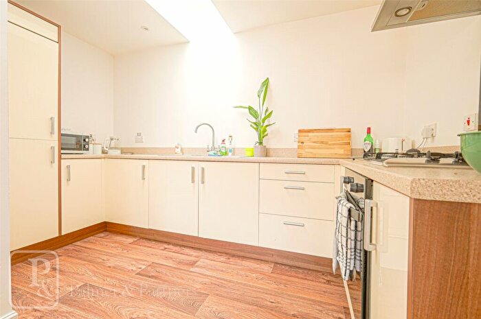 2 Bedroom Coach House To Rent In Hussar Close, Colchester, Essex, CO2
