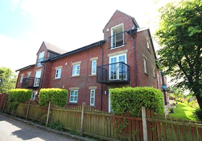 2 Bedroom Flat To Rent In Rochdale, Greater Manchester, OL11