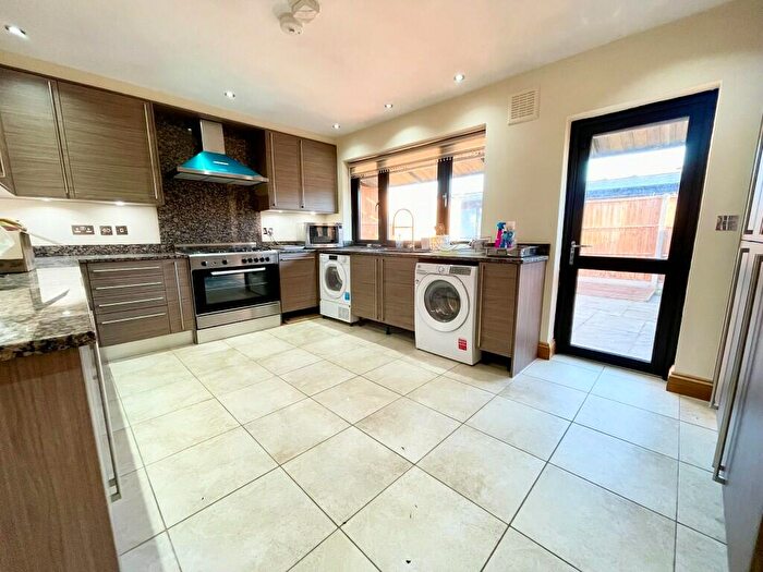 3 Bedroom Terraced House To Rent In Nightingale Road, London, N9