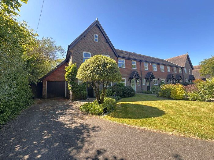 3 Bedroom House For Sale In The Common, Cranleigh, GU6