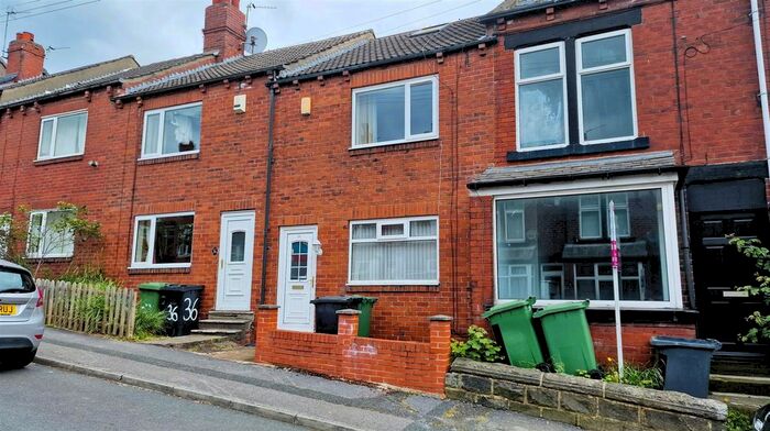 2 Bedroom Property To Rent In Hawksworth Grove, Leeds, LS5