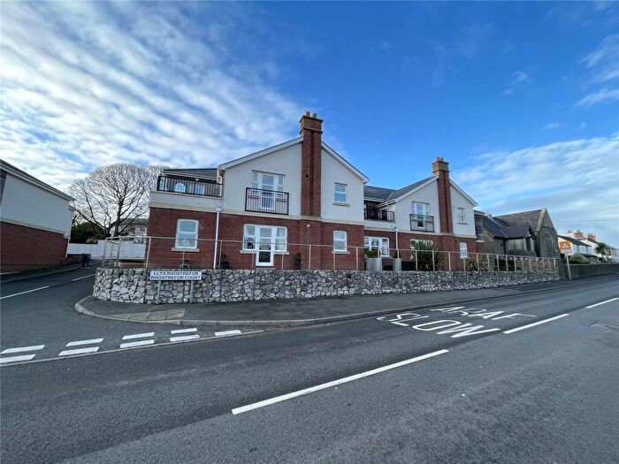 2 Bedroom Apartment To Rent In Amlwch Road, Benllech, Tyn-y-Gongl, Isle Of Anglesey, LL74