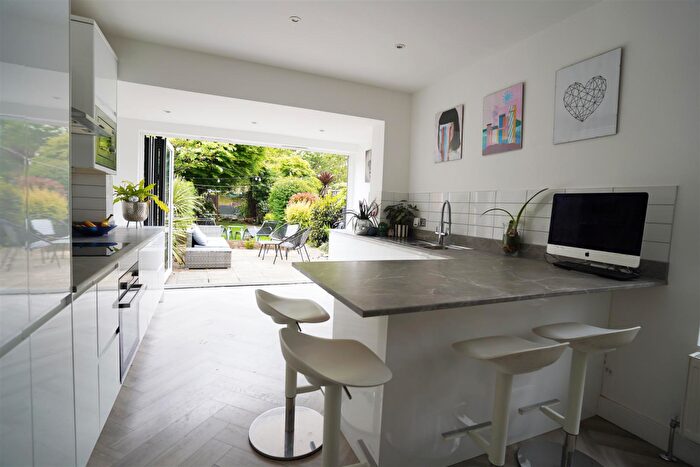 3 Bedroom Terraced House To Rent In South Avenue, Southend-On-Sea, SS2