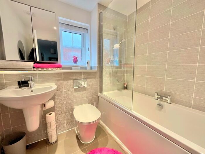 5 Bedroom Detached House For Sale In Weaver Brook Way, Wrenbury