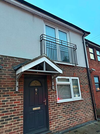 Studio To Rent In Flat, - High Street, Houghton Regis, Dunstable, LU5