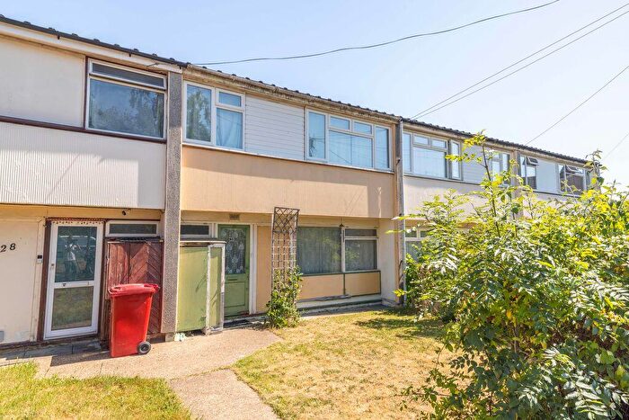 3 Bedroom Terraced House For Sale In Cotswold Close, Slough, SL1
