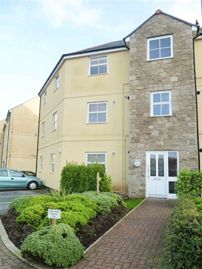 2 Bedroom Flat To Rent In Madison Close, Hayle, TR27