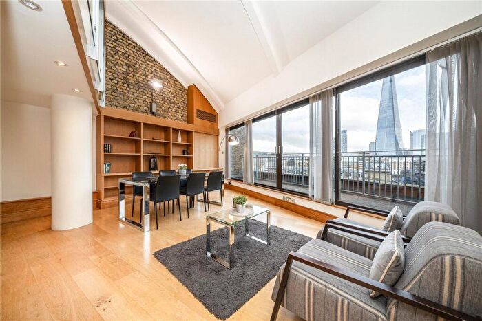2 Bedroom Apartment To Rent In Monument Street, London, EC3R