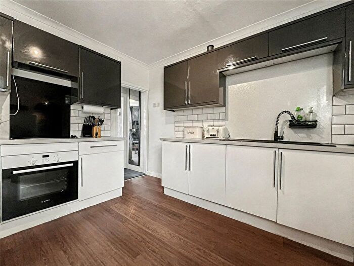 2 Bedroom Terraced House For Sale In Lower Rainham Road, Rainham, ME8