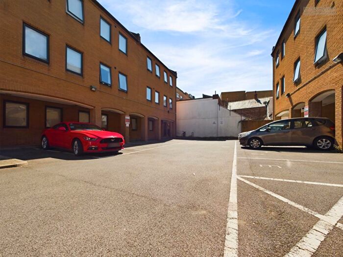 2 Bedroom Flat For Sale In Central Court, Lincoln Road, Peterborough, PE1
