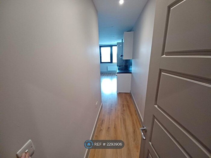 1 Bedroom Flat To Rent In Cube House, Stoke Mandeville, Aylesbury, HP22