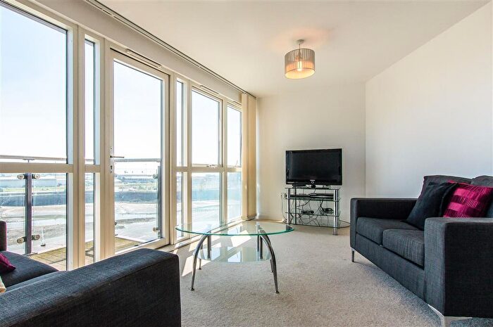 2 Bedroom Flat To Rent In Aurora, Trawler Road, Maritime Quarter, SA1