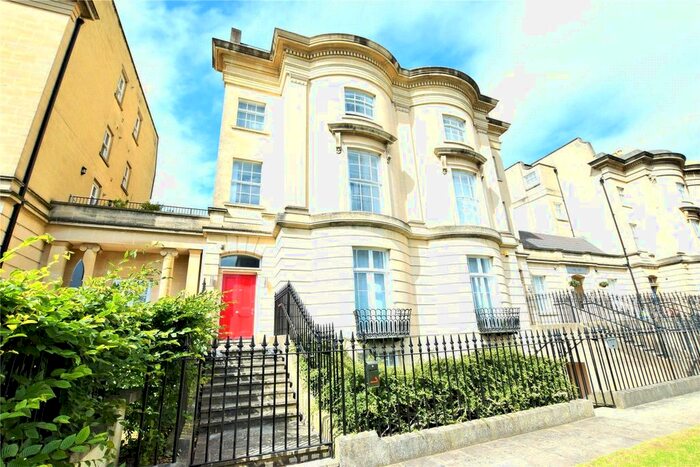 Studio To Rent In Kings Road, Reading, Berkshire, RG1