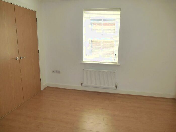 2 Bedroom Apartment To Rent In North Dean, Maidenhead, SL6
