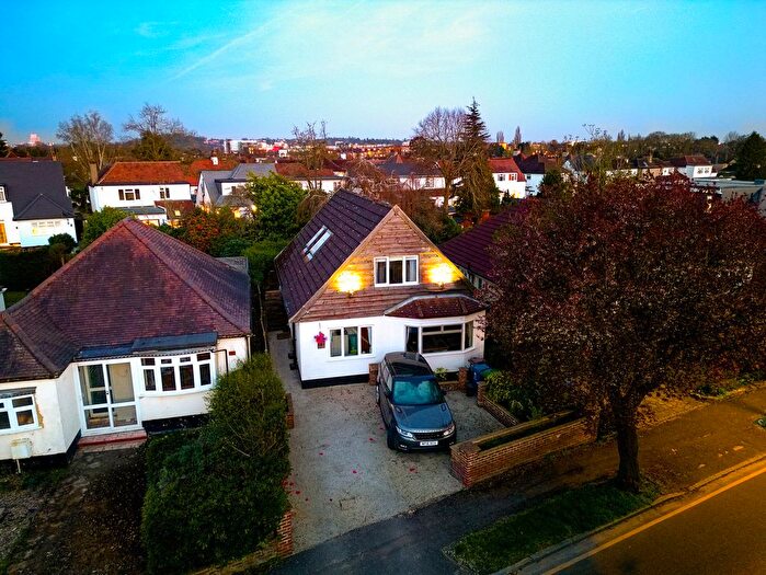 4 Bedroom Detached House For Sale In Downs Avenue, Pinner, HA5