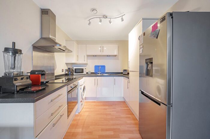 1 Bedroom Flat For Sale In Dominion House, The Avenue, London, W13