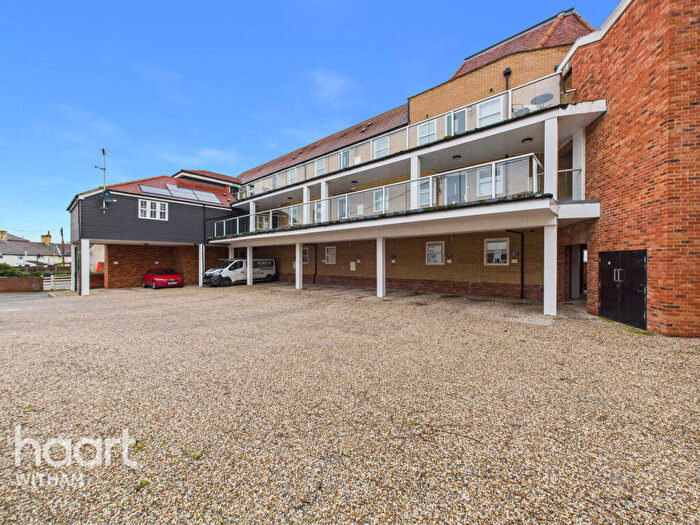 2 Bedroom Apartment For Sale In Drakkar Wharf, Anchor Lane, Heybridge, CM9