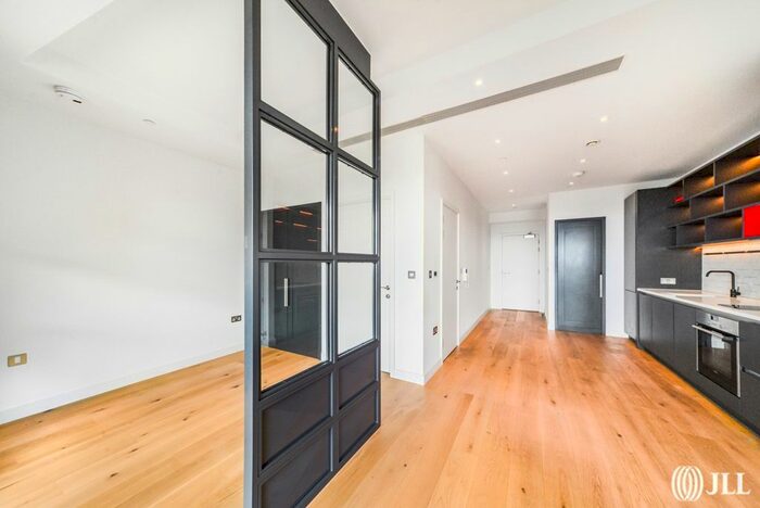 Studio To Rent In Lookout Lane, London, E14