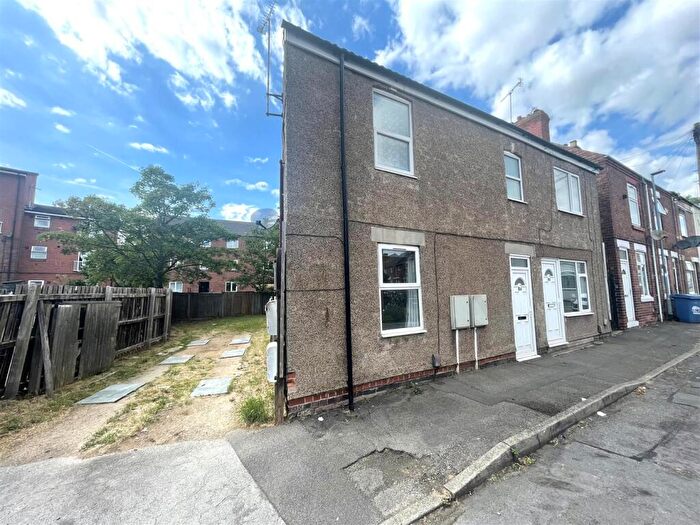 3 Bedroom Flat To Rent In Cresswell Street, Worksop, S80