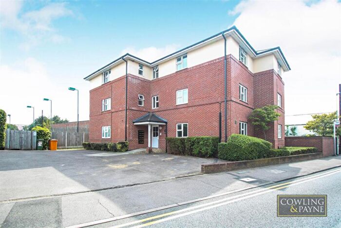 2 Bedroom Apartment To Rent In Swan Court, Swan Lane, Wickford, SS11