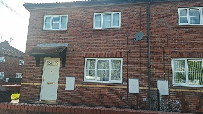 3 Bedroom Semi-Detached House To Rent In East Lane, Doncaster, DN7