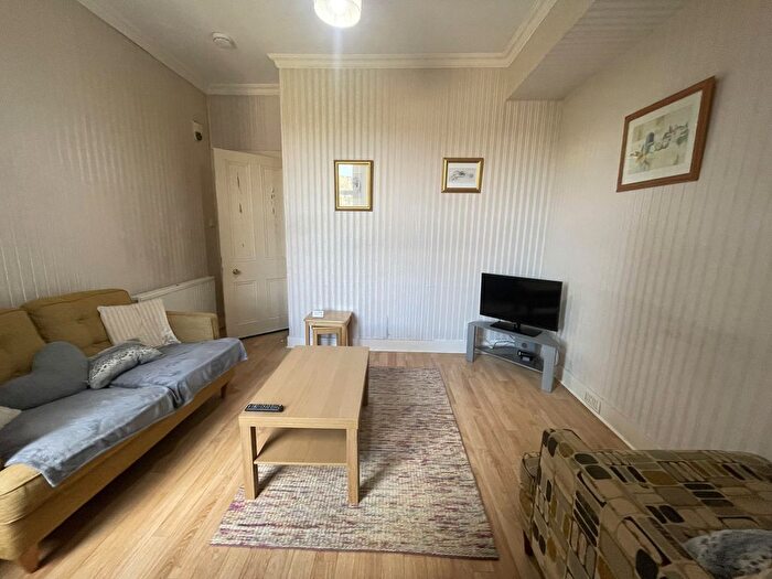 1 Bedroom Flat To Rent In Holburn Street, Aberdeen, AB10